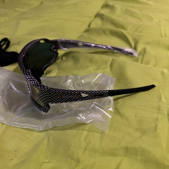 Polarized sunglasses for men - Picture 2 of 3